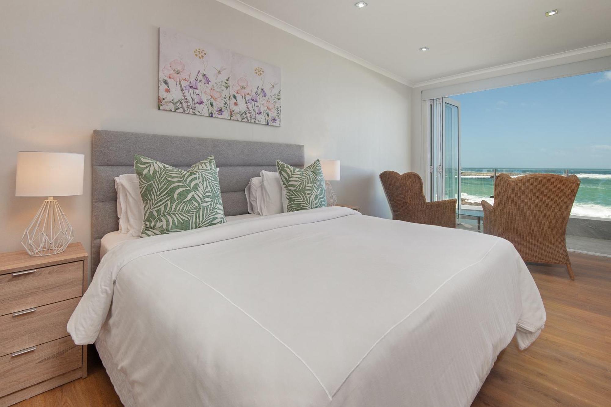 Absolute Ocean Boutique Guesthouse Hermanus Exteriör bild
