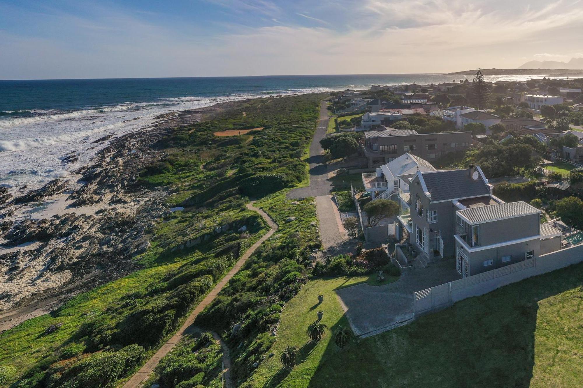 Absolute Ocean Boutique Guesthouse Hermanus Exteriör bild